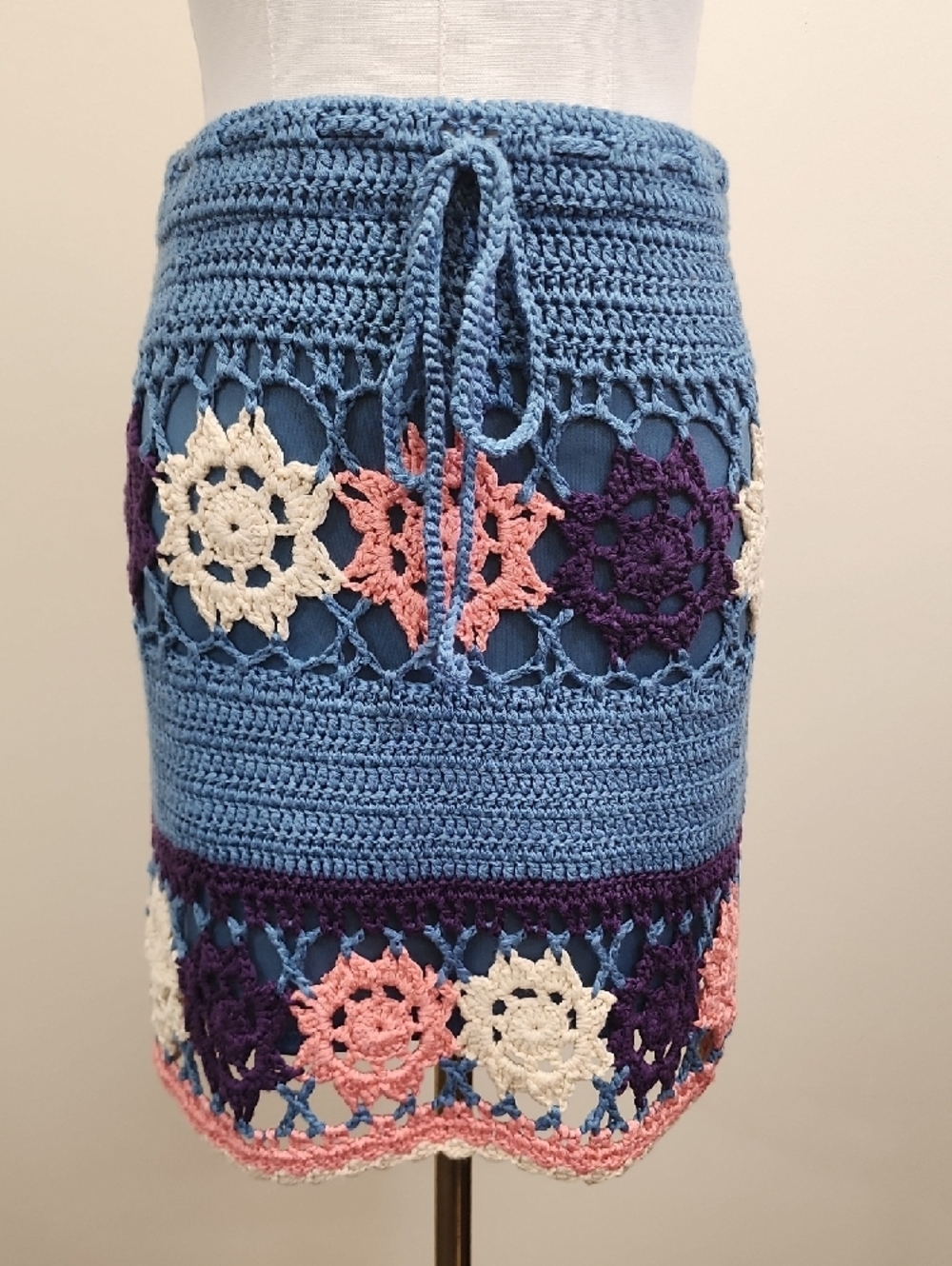 NWT Handmade Crochet Floral Mini Skirt Boho Festival Size Small - Picture 5 of 9